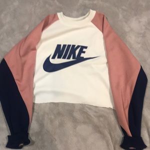 Nike cropped crew neck size XL